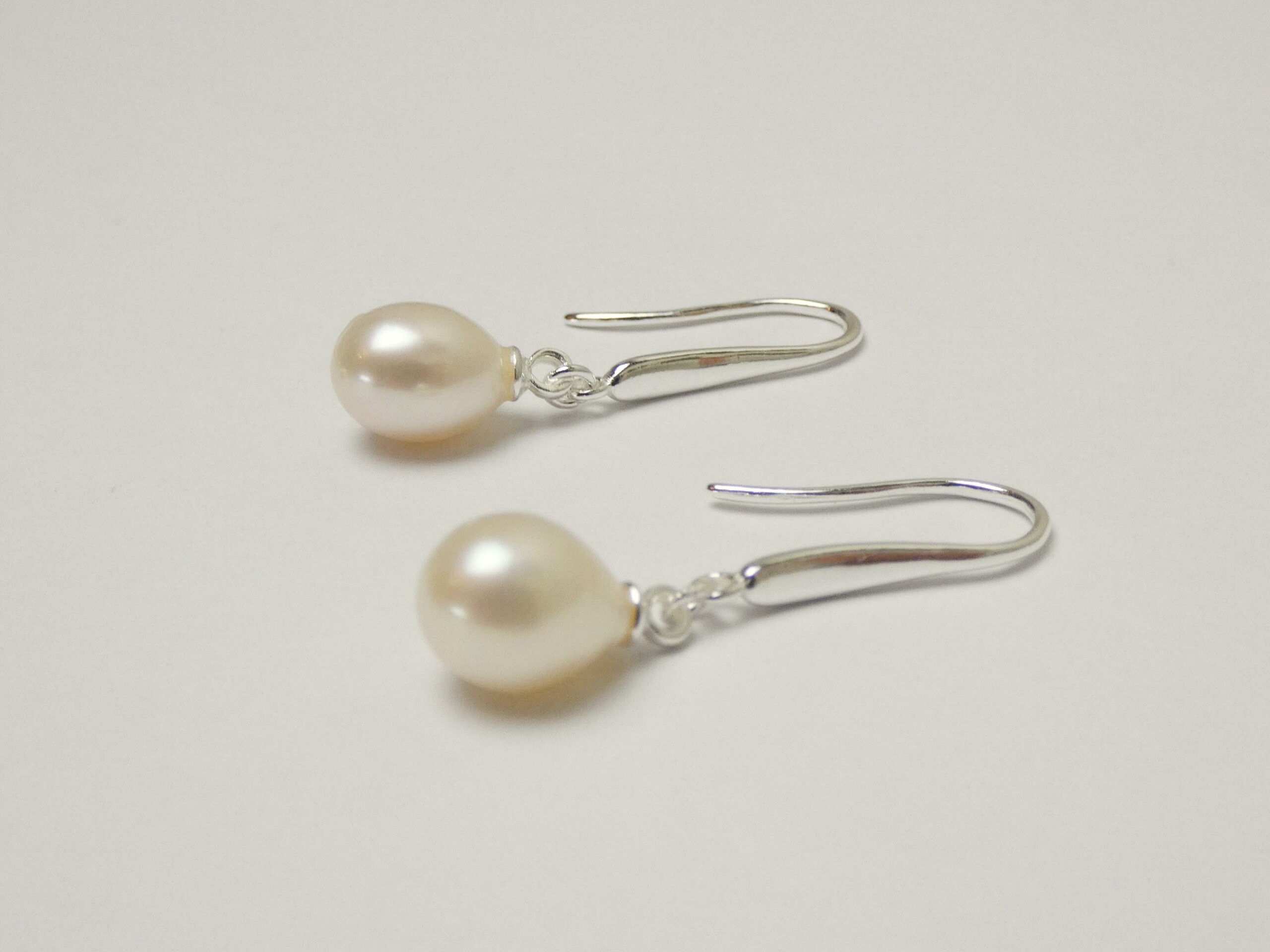 White Freshwater Pearl & Silver Hook Drop Earrings - Image 3